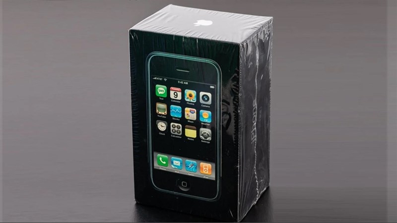 Chiếc iPhone thế hệ đầu tiên còn nguyên seal chưa mở có giá bán khởi điểm là 50000 USD Chiếc iPhone thế hệ đầu tiên còn nguyên seal chưa mở có giá bán khởi điểm là 50000 USD