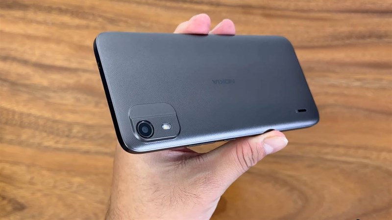 Trên tay Nokia C12: Chiếc smartphone bình dân với ngoại hình năng động, hiệu năng đủ dùng