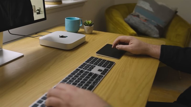 Bạn có thể sử dụng các thiết bị ngoại vi có dây hoặc không dây để làm việc với Mac Mini M2 2023 Bạn có thể sử dụng các thiết bị ngoại vi có dây hoặc không dây để làm việc với Mac Mini M2 2023