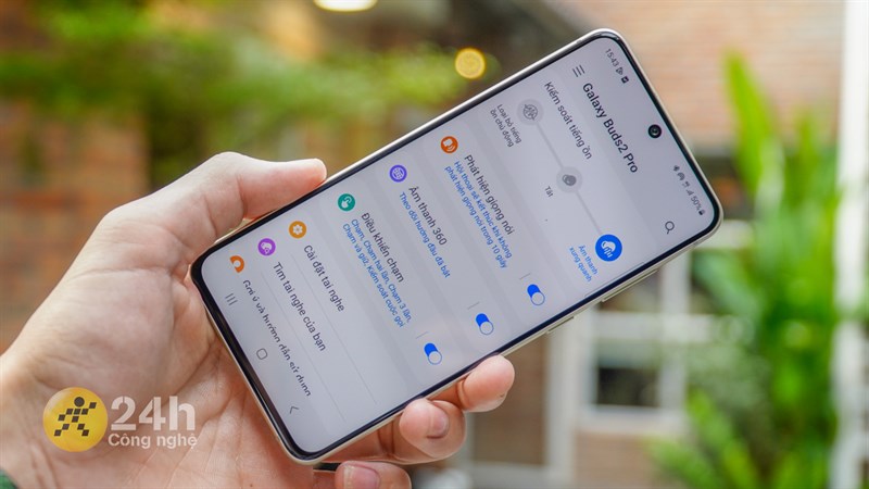 Mình rất thích tính năng Phát hiện giọng nói trên Galaxy Buds2 Pro.