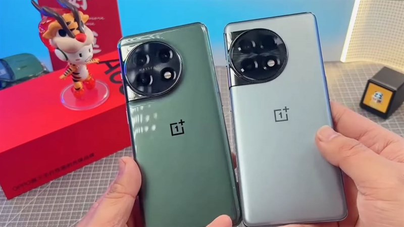 Trên tay OnePlus Ace 2: Biến thể của OnePlus 11 với ngoại hình sang trọng, cấu hình mạnh mẽ ấn tượng Trên tay OnePlus Ace 2: Biến thể của OnePlus 11 với ngoại hình sang trọng, cấu hình mạnh mẽ ấn tượng