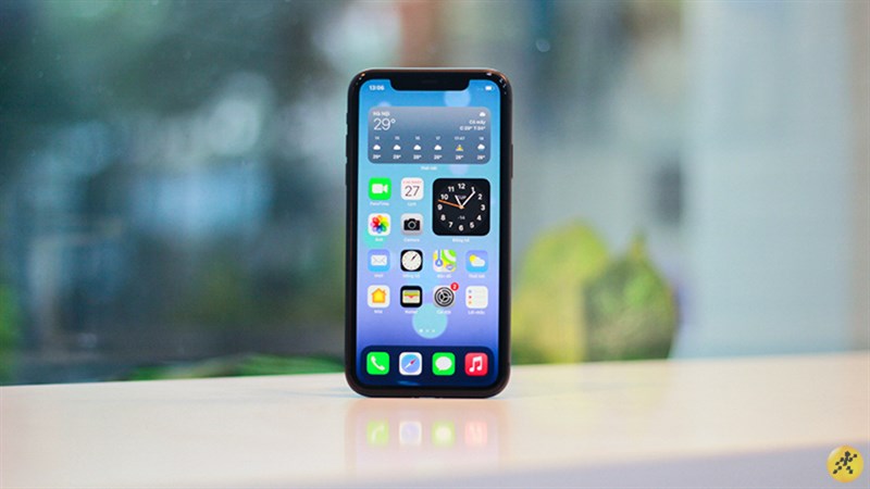 iPhone 11 vẫn là chiếc flagship cũ được nhiều người dùng săn đón