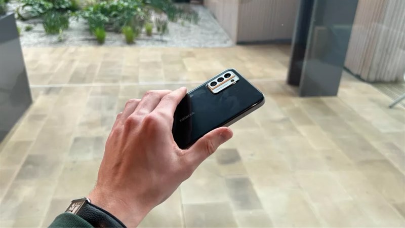 Ngoại hình của Nokia G22 được mình đánh giá tốt và nhận thấy có nhiều điểm cải tiến so với các sản phẩm khác đến từ cùng thương hiệu.