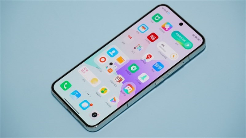 Xiaomi 13 có kích thước màn hình nhỏ gọn với 6.36 inch