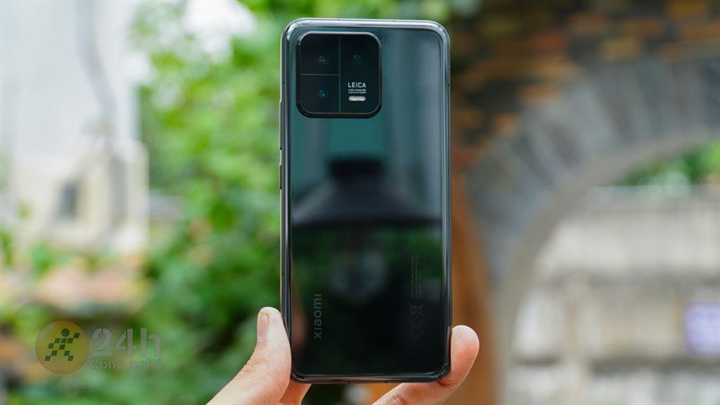 Trên tay Xiaomi 13 tại Việt Nam