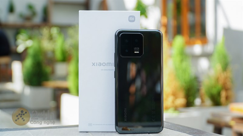Trên tay Xiaomi 13 tại Việt Nam