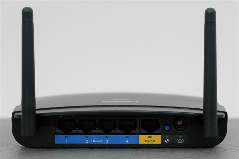 Router Wifi Linksys E1700 giảm 35% - Router đáng mua tại TGDĐ