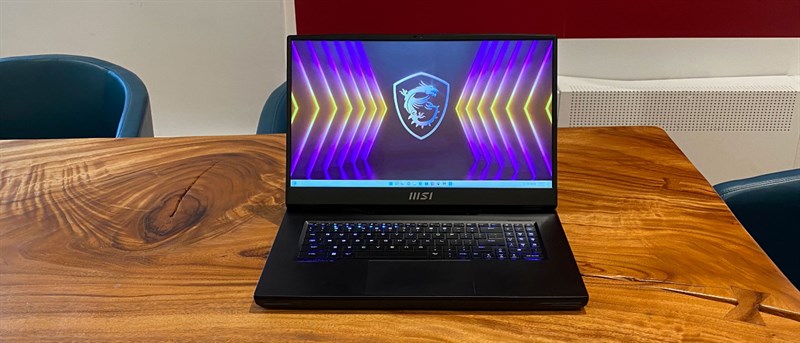 MSI Titan GT77 HX còn được trang bị card đồ họa GeForce RTX 4090 đến từ nhà NVIDIA cho hiệu suất mạnh bá đạo.