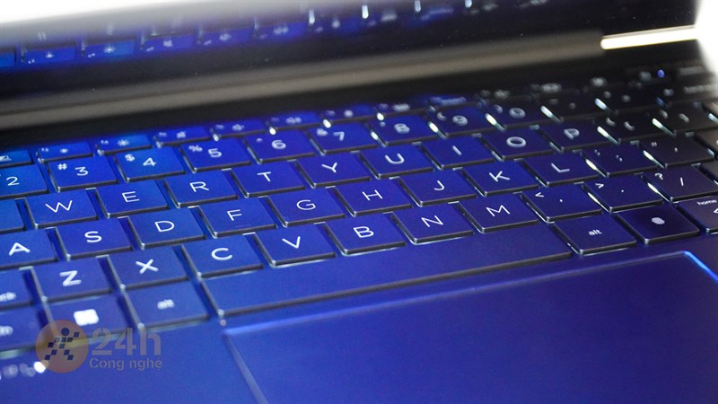 HP Elitebook Dragonfly G3 có hệ thống phím với kích thước lớn. HP Elitebook Dragonfly G3 có hệ thống phím với kích thước lớn.