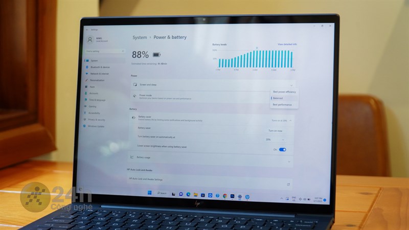 Mình đánh giá thời lượng pin mà HP Elitebook Dragonfly G3 đạt được là rất tốt. Mình đánh giá thời lượng pin mà HP Elitebook Dragonfly G3 đạt được là rất tốt.