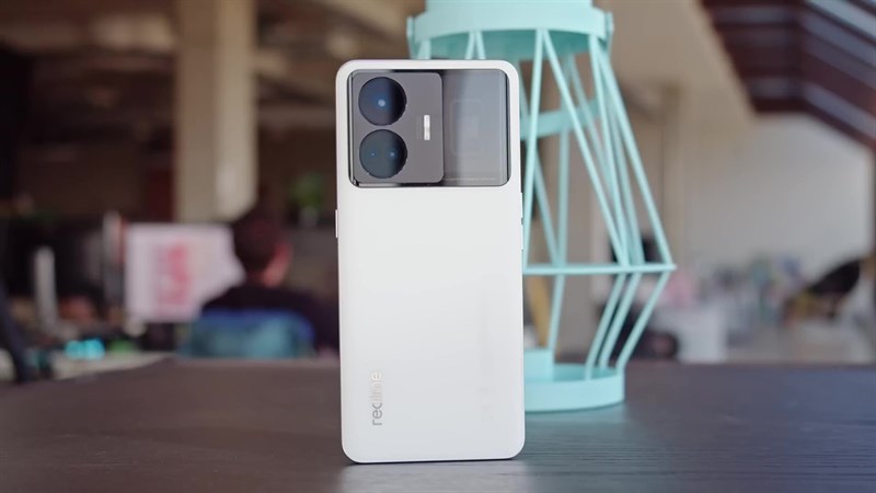 realme GT Neo6 Pro sẽ bao gồm ba mức dung lượng RAM lần lượt là 8 GB, 12 GB và 16 GB. realme GT Neo6 Pro sẽ bao gồm ba mức dung lượng RAM lần lượt là 8 GB, 12 GB và 16 GB.