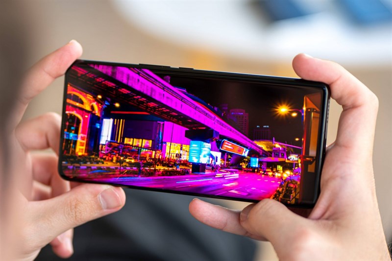 Xiaomi 14 Ultra còn có thể mang đến chất lượng hiển thị tuyệt vời với tấm nền LTPO 2 AMOLED và độ phân giải 2K sắc nét Xiaomi 14 Ultra còn có thể mang đến chất lượng hiển thị tuyệt vời với tấm nền LTPO 2 AMOLED và độ phân giải 2K sắc nét