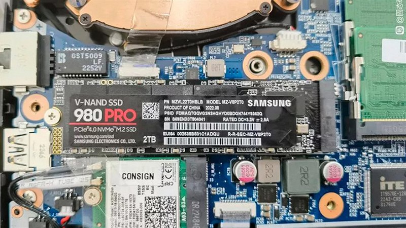 Ổ cứng SSD Samsung 980 Pro bị làm giả tại Trung Quốc Ổ cứng SSD Samsung 980 Pro bị làm giả tại Trung Quốc