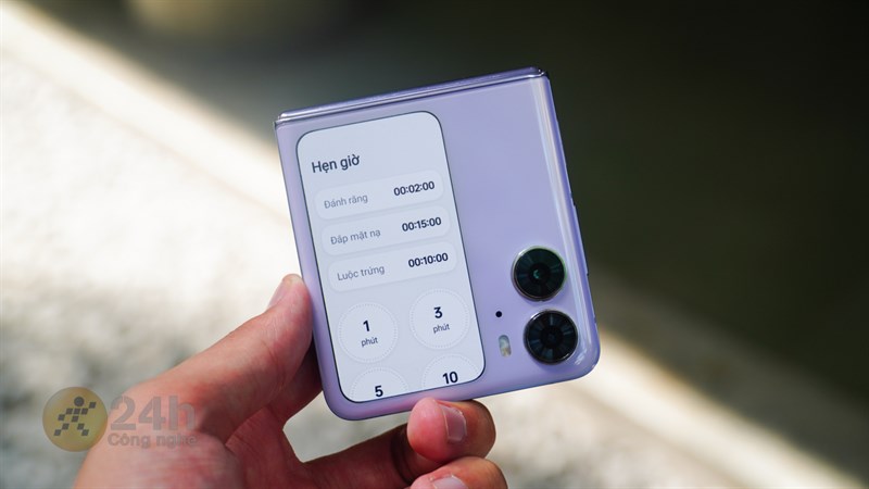 Phần màn hình phụ này có tính thiết thực cao nhưng cần được OPPO cải tiến nhiều hơn Phần màn hình phụ này có tính thiết thực cao nhưng cần được OPPO cải tiến nhiều hơn