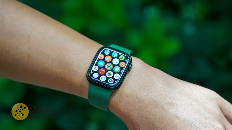 Chất lượng hiển thị trên Apple Watch Series 7 là không phải bàn