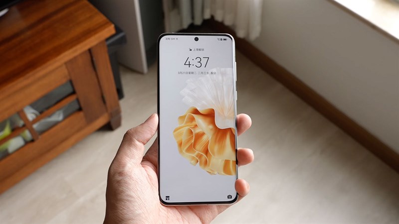 Thiết bị còn có thể mang đến thời gian sử dụng lâu dài với viên pin 4.815 mAh Thiết bị còn có thể mang đến thời gian sử dụng lâu dài với viên pin 4.815 mAh