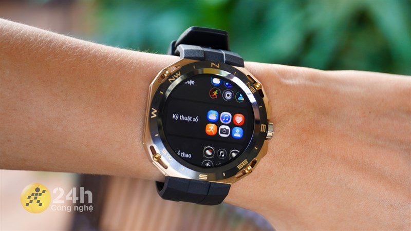 HUAWEI WATCH GT Cyber còn hỗ trợ theo dõi nhịp tim, SPO2, mức độ căng thẳng,...