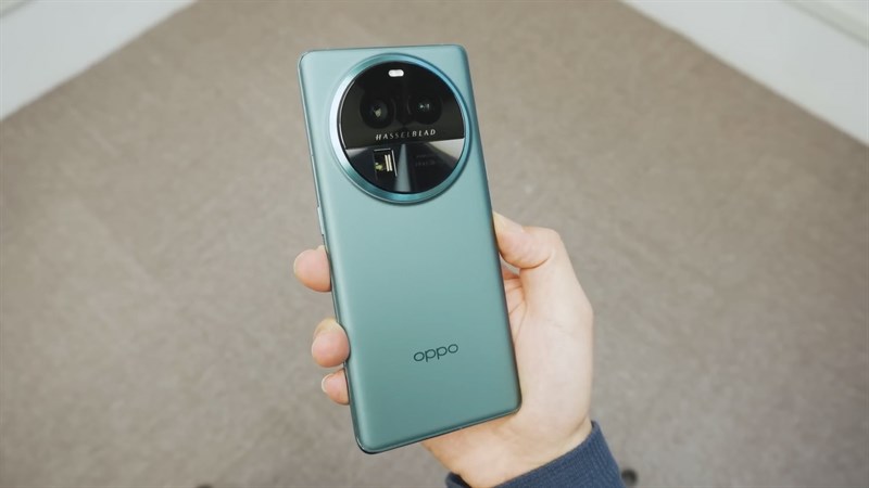 Phiên bản mặt lưng kính hoàn toàn của OPPO Find X6 Pro. Nguồn: Gizmochina.