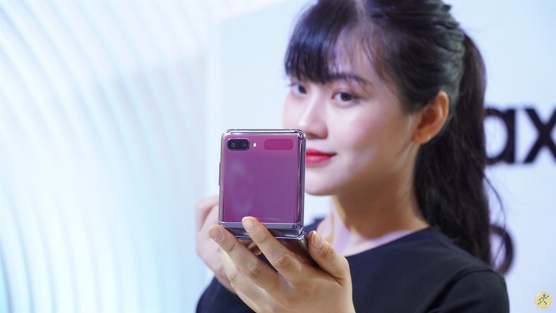 Sự cạnh tranh giữa các nhà phát triển điện thoại gập ngày càng cao hơn Sự cạnh tranh giữa các nhà phát triển điện thoại gập ngày càng cao hơn