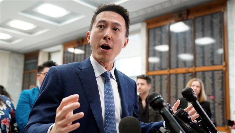 CEO TikTok Shou Zi Chew CEO TikTok Shou Zi Chew