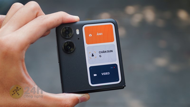 Các tùy chọn khi chụp ảnh/quay video bằng màn hình phụ của OPPO Find N2 Flip. Các tùy chọn khi chụp ảnh/quay video bằng màn hình phụ của OPPO Find N2 Flip.