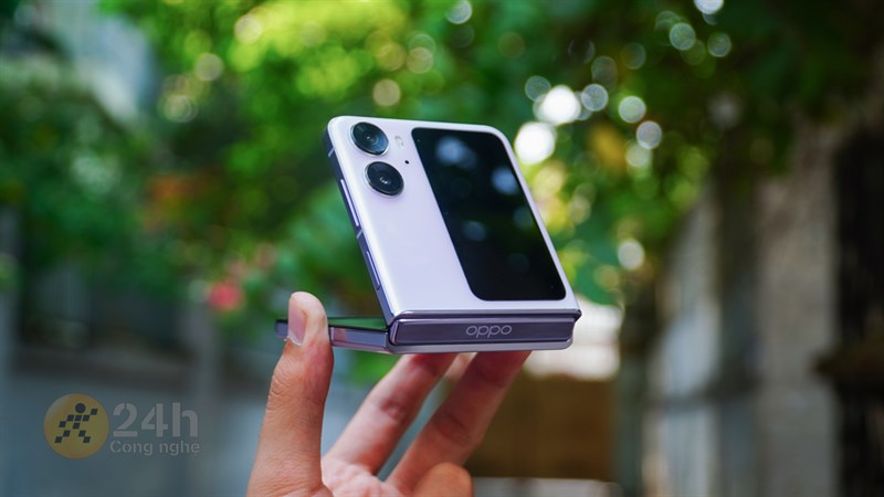 Bản lề của OPPO Find N2 Flip được hoàn thiện rất tốt. Bản lề của OPPO Find N2 Flip được hoàn thiện rất tốt.