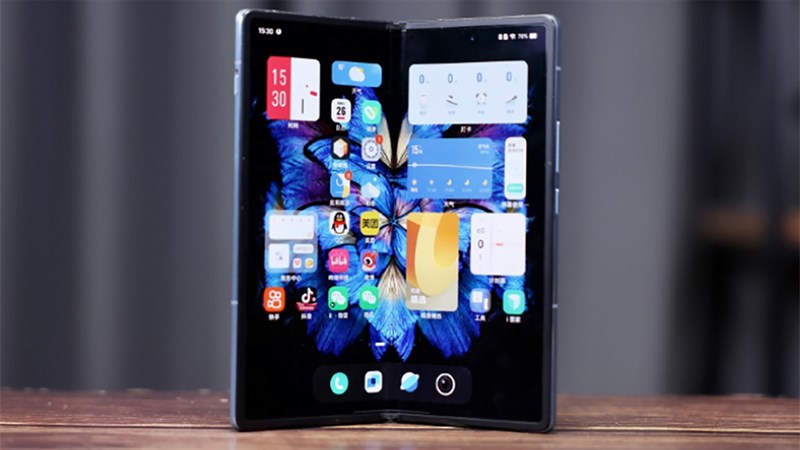 Vivo X Fold2