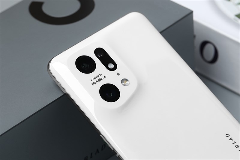 Flagship chứa nhiều tính năng camera chất lượng, ăn đứt gaming phone