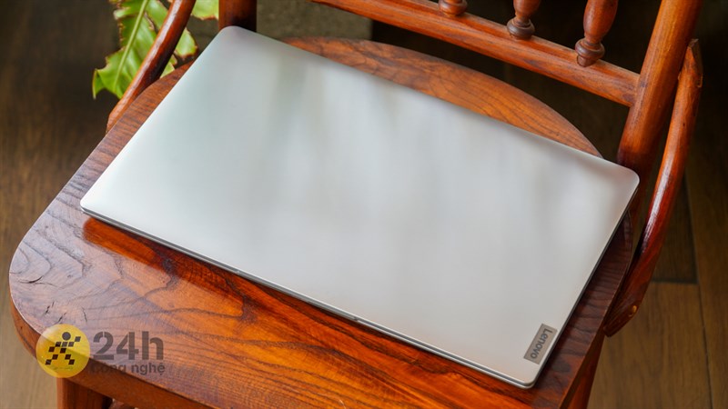 Lenovo IdeaPad 1 15AMN7 