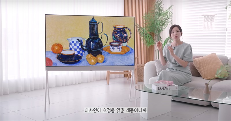 LG Posé không chỉ là tivi mà còn là một vật trang trí trong ngồi nhà của bạn