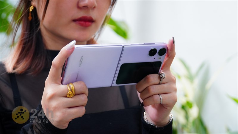 OPPO Find N2 Flip sở hữu hiệu năng ấn tượng nhưng máy cần được khắc phục vấn đề quá nhiệt.