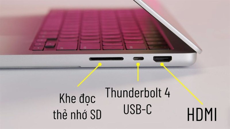 MacBook Pro 14 M1 Pro được trang bị thêm các cổng kết nối.