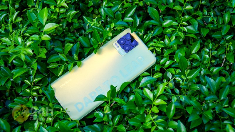  realme 8 Pro: Điện thoại chơi game tốt dưới 7 triệu