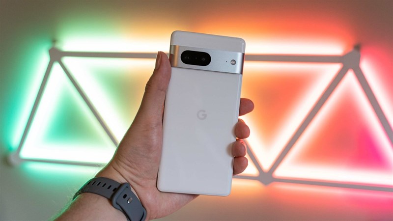 Leaker uy tín Steve H.McFly đã chia sẻ với chúng ta những hình ảnh chất lượng cao của Google Pixel 7a - Ảnh: MobileSyrup