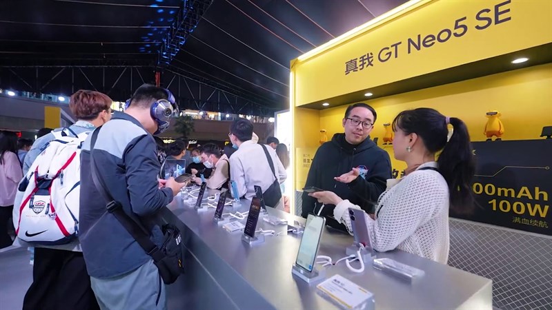 realme GT Neo 5 SE đạt doanh số cao kỷ lục trong đợt mở bán đầu tiên realme GT Neo 5 SE đạt doanh số cao kỷ lục trong đợt mở bán đầu tiên