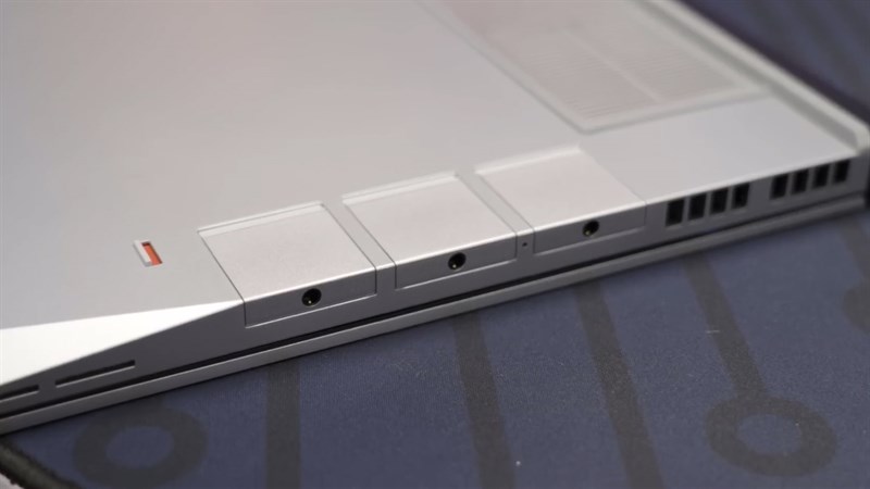 Các cổng kết nối trên Framework Laptop 16 cũng có thể được tháo rời linh hoạt Các cổng kết nối trên Framework Laptop 16 cũng có thể được tháo rời linh hoạt