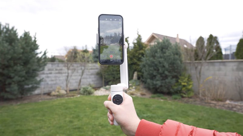 Trên tay Insta360 Flow: Chiếc gimbal đa năng nhỏ gọn, cùng nhiều chế độ thú vị Trên tay Insta360 Flow: Chiếc gimbal đa năng nhỏ gọn, cùng nhiều chế độ thú vị