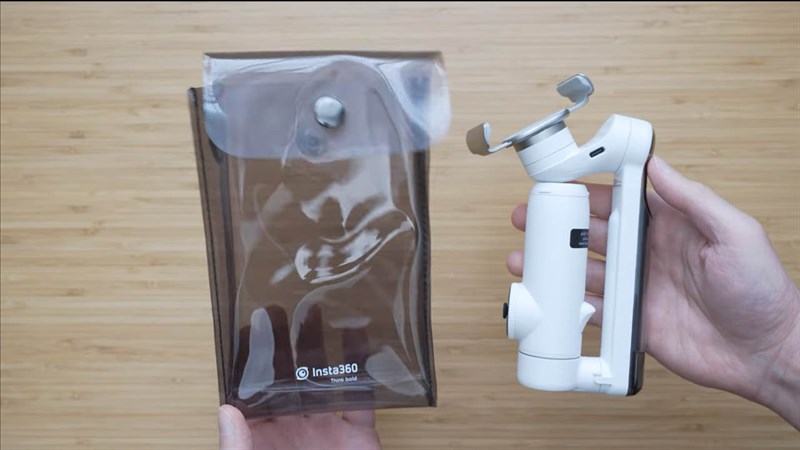 Trên tay Insta360 Flow: Chiếc gimbal đa năng nhỏ gọn, cùng nhiều chế độ thú vị Trên tay Insta360 Flow: Chiếc gimbal đa năng nhỏ gọn, cùng nhiều chế độ thú vị
