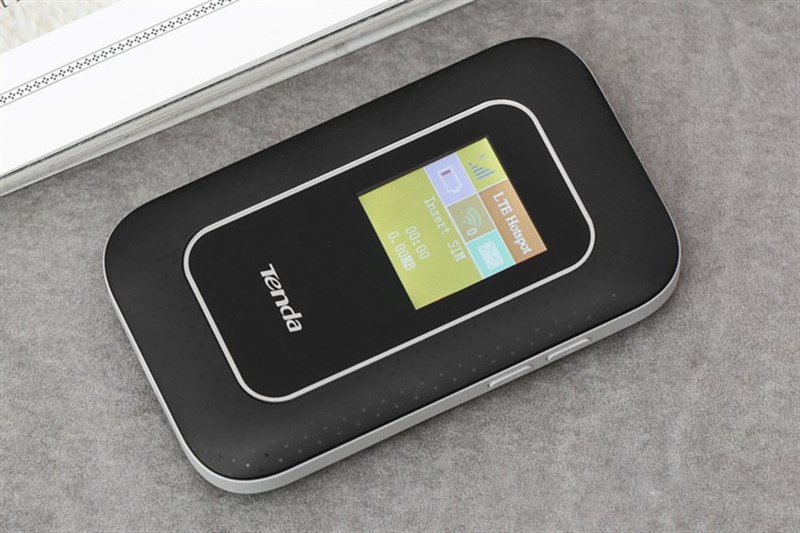 Bộ phát Wifi di động 4G LTE Tenda 4G185 đen
