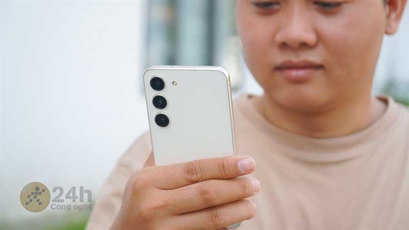 Với mức giá cực tốt hơn hàng mới, bạn có nên mua Galaxy S23 cũ? Với mức giá cực tốt hơn hàng mới, bạn có nên mua Galaxy S23 cũ?