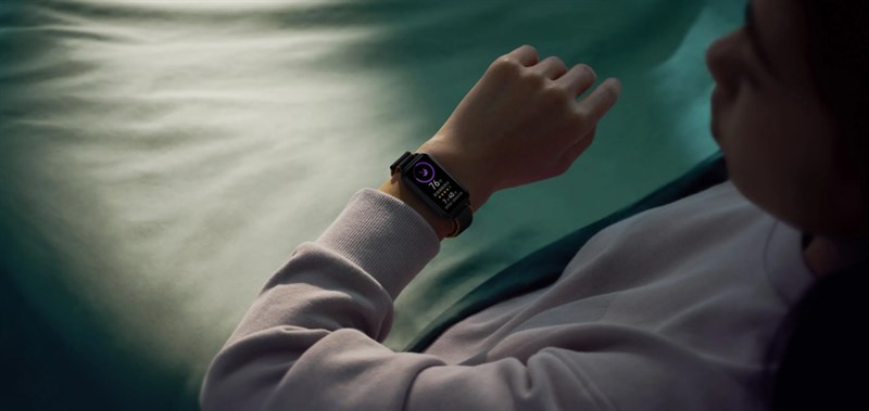 Hơn nữa, Huawei Band 8 chỉ mất 5 phút sạc cho 2 ngày sử dụng Hơn nữa, Huawei Band 8 chỉ mất 5 phút sạc cho 2 ngày sử dụng