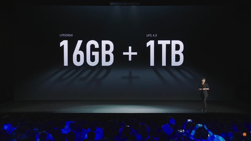 Xiaomi 13 Ultra được trang bị dung lượng RAM lớn lên đến 16 GB và bộ nhớ trong lên đến 1 TB