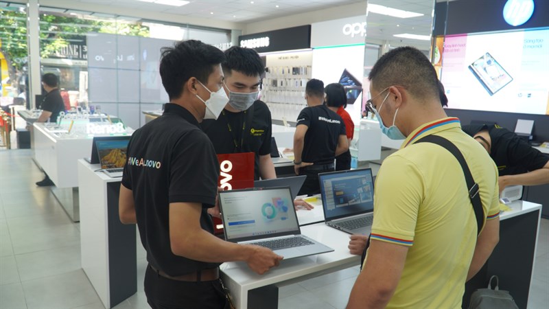 Toàn cảnh sự kiện mở bán Laptop Lenovo IdeaPad Slim 5 Toàn cảnh sự kiện mở bán Laptop Lenovo IdeaPad Slim 5
