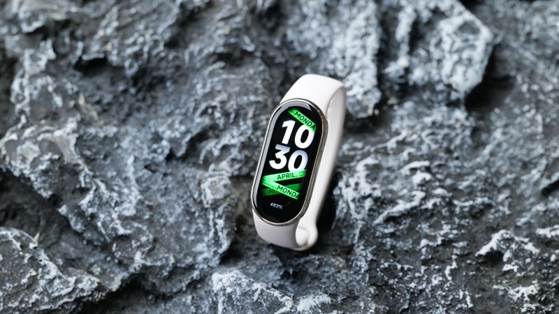 Xiaomi Band 8 còn hỗ trợ khả năng chơi game. Xiaomi Band 8 còn hỗ trợ khả năng chơi game.