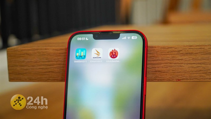 Đánh giá iPhone 14 Plus sau 6 tháng: Hiệu năng được cải thiện mạnh mẽ, pin dùng được lâu hơn Đánh giá iPhone 14 Plus sau 6 tháng: Hiệu năng được cải thiện mạnh mẽ, pin dùng được lâu hơn