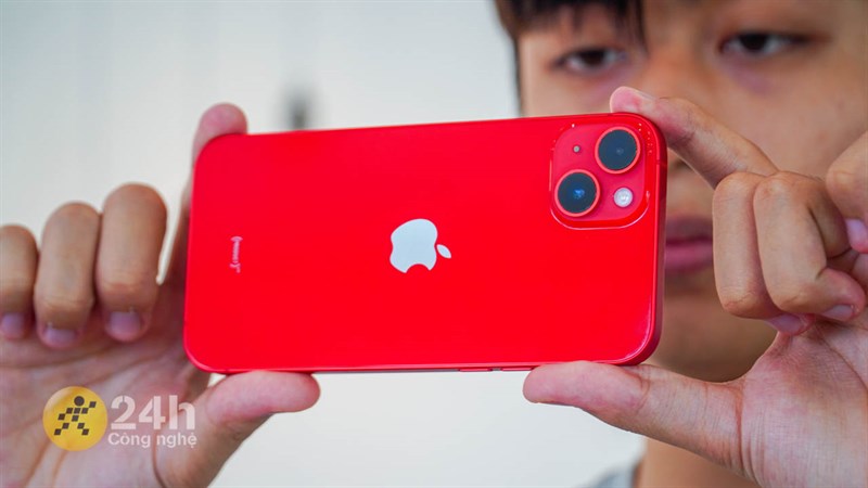 Đánh giá iPhone 14 Plus sau 6 tháng: Hiệu năng được cải thiện mạnh mẽ, pin dùng được lâu hơn Đánh giá iPhone 14 Plus sau 6 tháng: Hiệu năng được cải thiện mạnh mẽ, pin dùng được lâu hơn