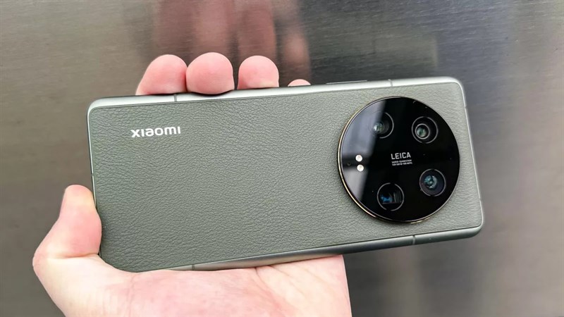 Xiaomi 13 Ultra sử hữu thiết kế đặc biệt Xiaomi 13 Ultra sử hữu thiết kế đặc biệt
