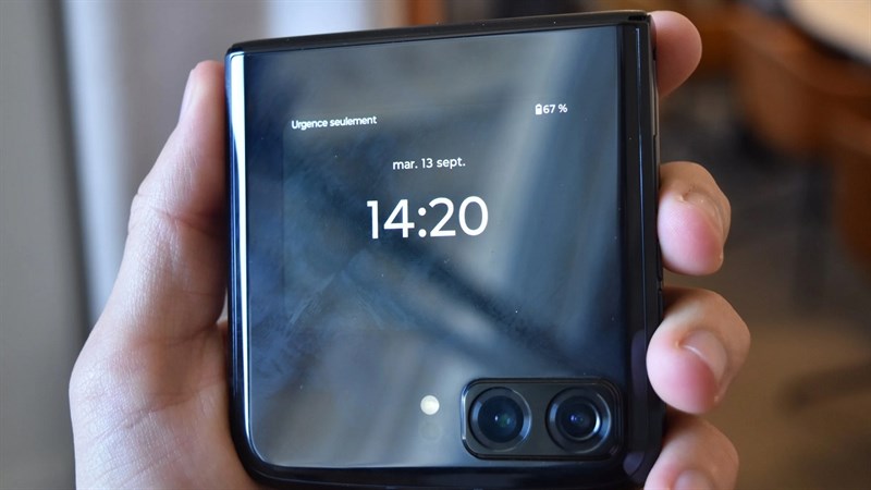 Motorola Razr 2023 sẽ có màn hình phụ siêu to Motorola Razr 2023 sẽ có màn hình phụ siêu to