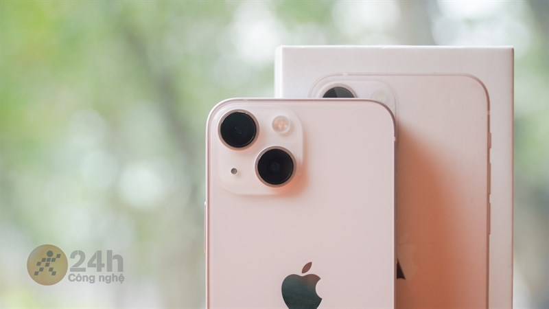 Thông số camera của iPhone 13 mini ở thời điểm hiện tại vẫn tương đối tốt. Thông số camera của iPhone 13 mini ở thời điểm hiện tại vẫn tương đối tốt.