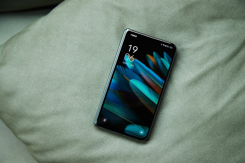 OPPO Find N4 sẽ có màn hình ngoài dài hơn và tỉ lệ là 21:9 OPPO Find N4 sẽ có màn hình ngoài dài hơn và tỉ lệ là 21:9